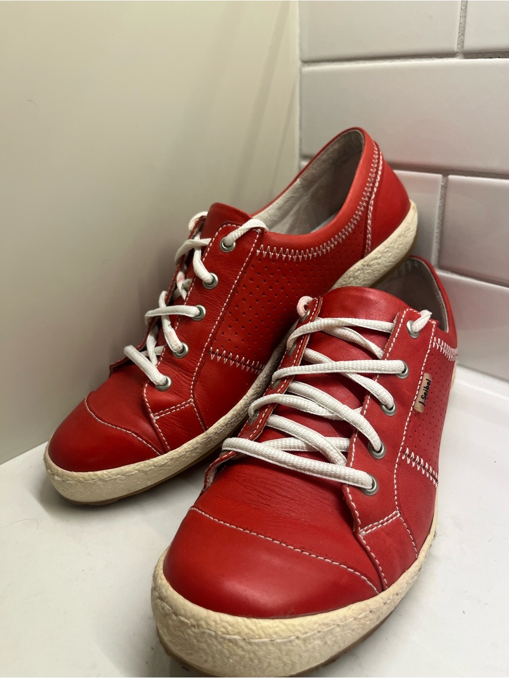 Josef Seibel Red Leather Lace-Up Sneakers Women’s EU 41